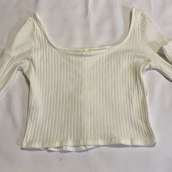 Heart & Hips Size Large Cropped long sleeve top - Picture 2 of 7